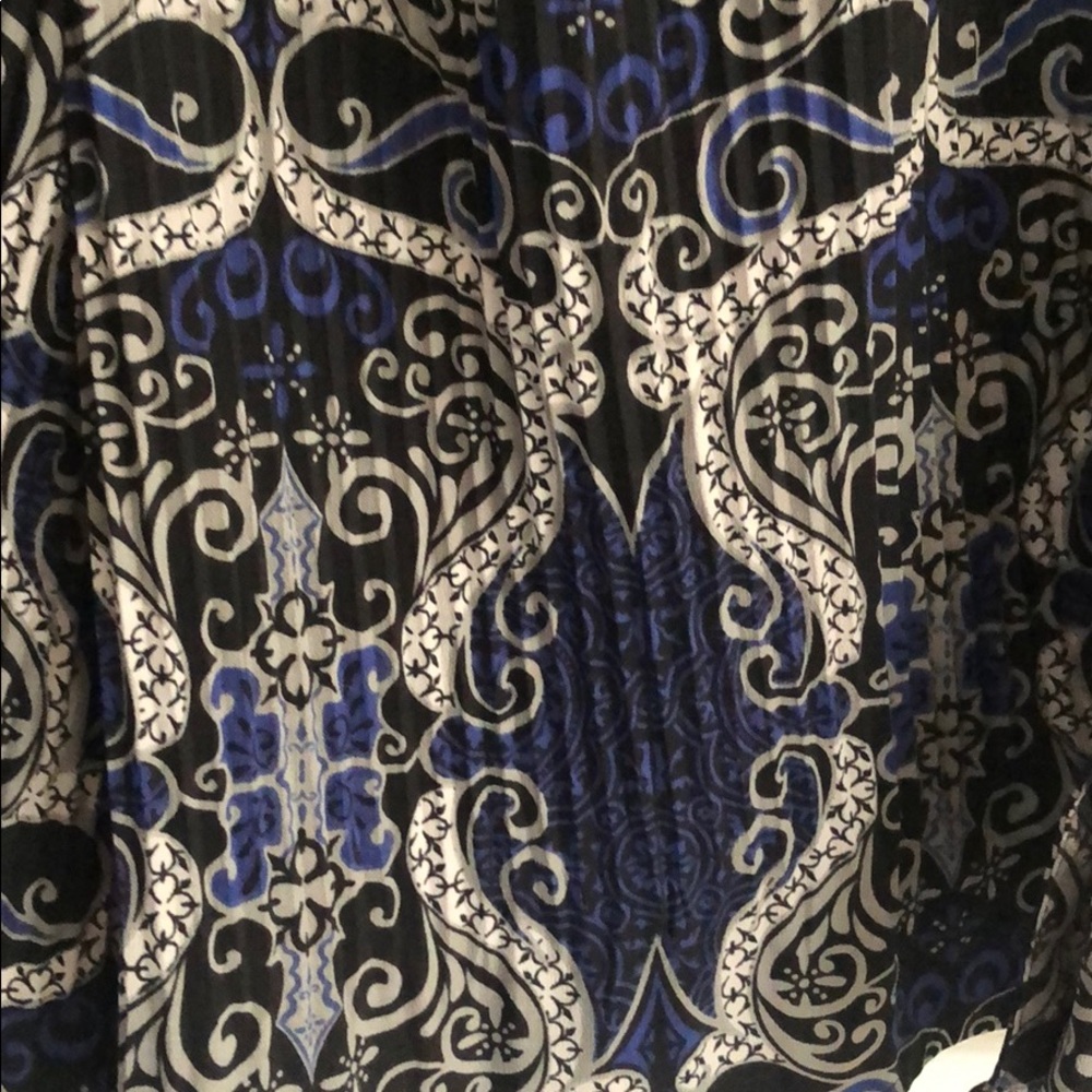 Blouse - Picture 2 of 6